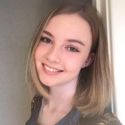 Economics, English and Classical Studies Tutor Profile Photo of Paris Paris's Profile Photo