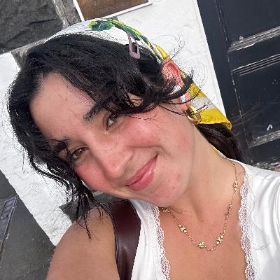 Profile Photo of Julia