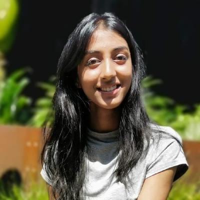 Maths, Chemistry, Economics and Physics Tutor Profile Photo of Jahnvi Jahnvi's Profile Photo